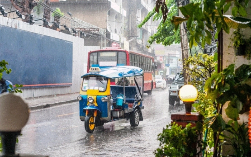 Os meses de chuva trazem preços mais baixos para os viajantes que não se importam com as pancadas
