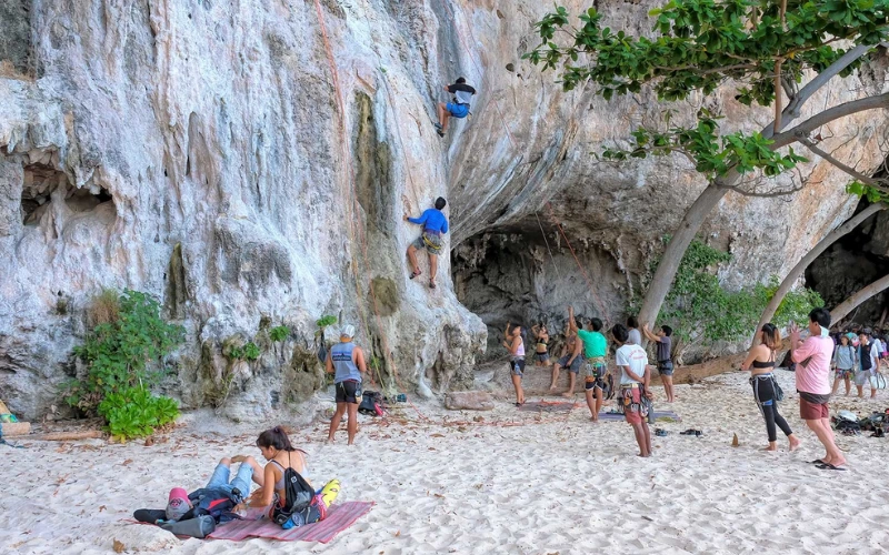 Railay Beach, em Krabi, Tailândia