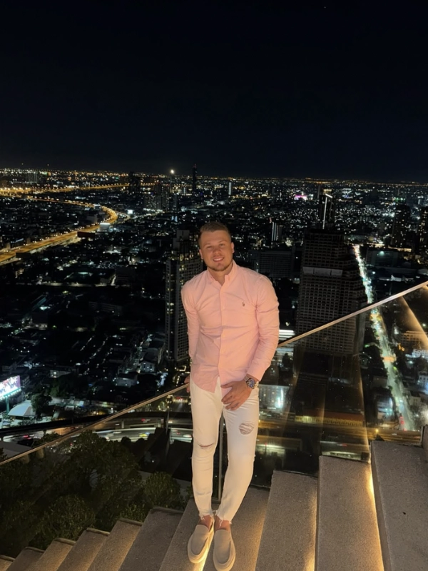 Sky Bar e Sirocco encantam com vistas únicas