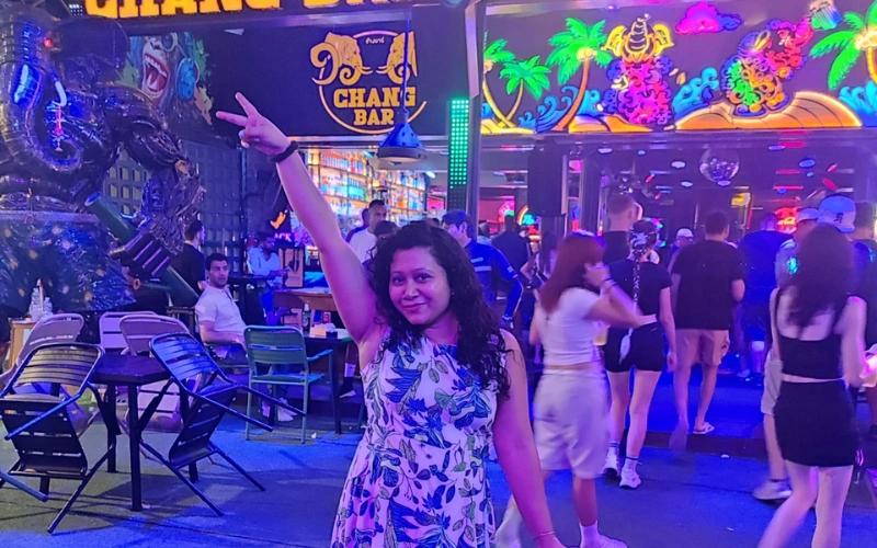 Ao Nang vibra com noites ao som do mar