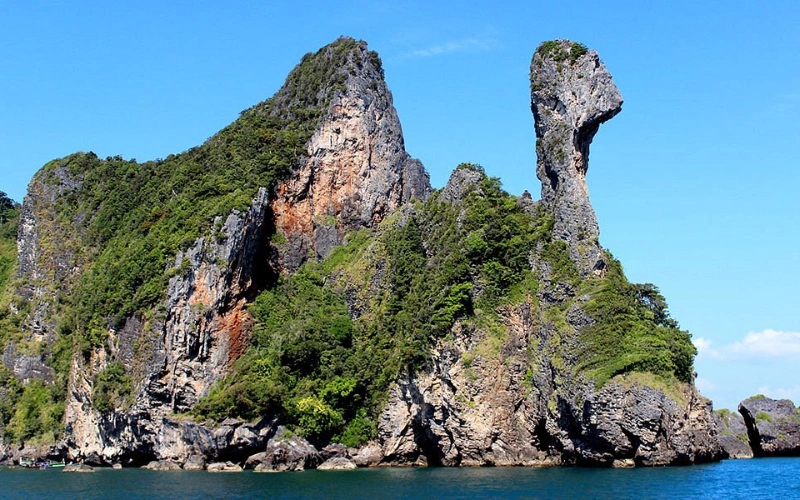 Chicken Island é famosa por rocha e snorkeling raso
