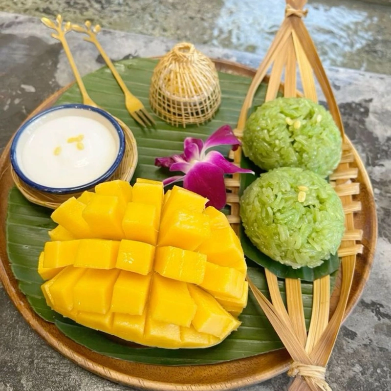 Khao Niew Mamuang é arroz doce com manga tailandês