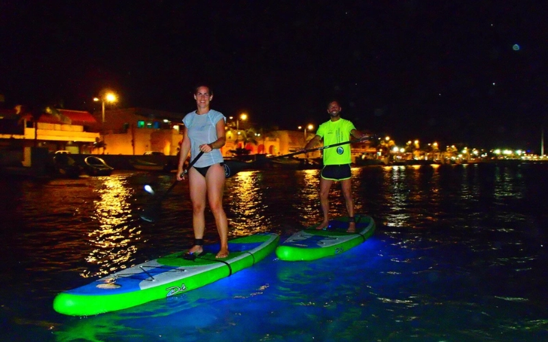 Reme no SUP ao pôr do sol em Ao Nang