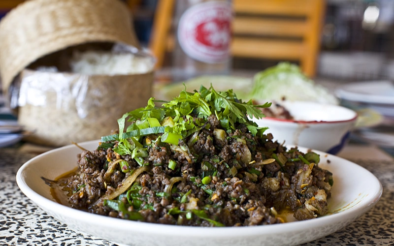 Saboreie ovos de formiga com ervas