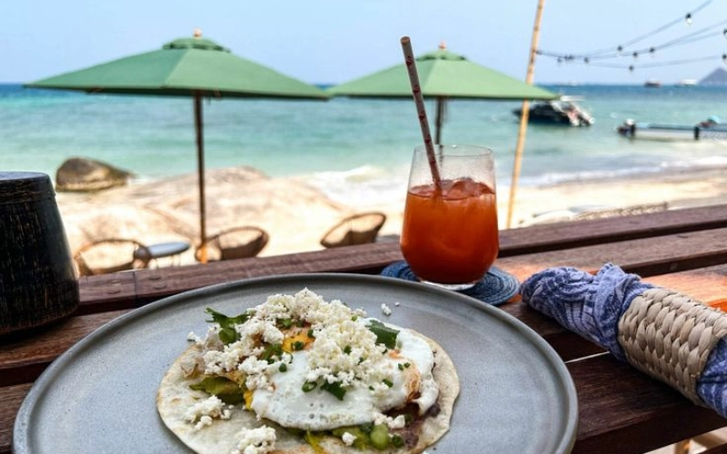 Koh Tao serve tailandesa pizza frutos do mar e mais