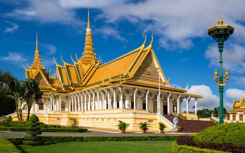 Palácio Real reflete a herança viva do Camboja