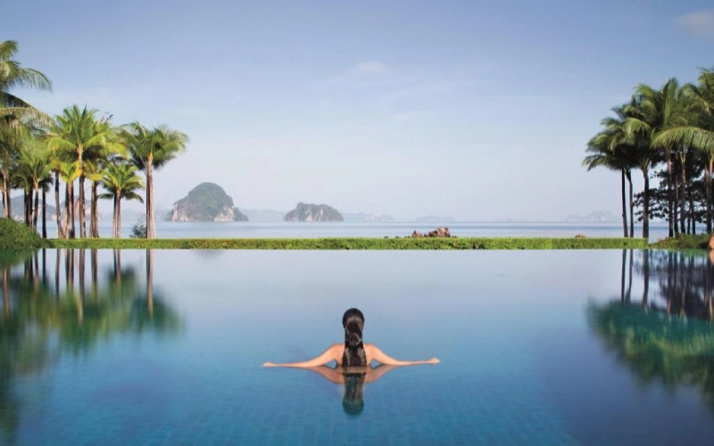 Piscina infinita no Phulay Bay, a Ritz-Carlton Reserve