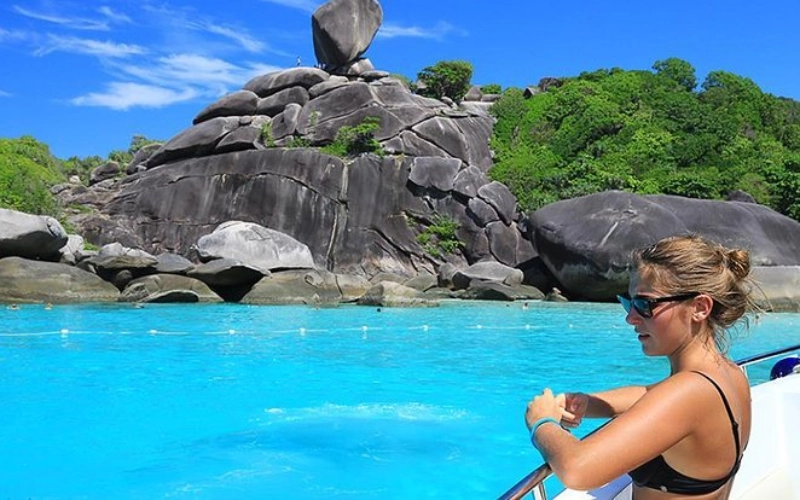 Ilhas oferecem mirantes com vistas da costa e recifes de coral