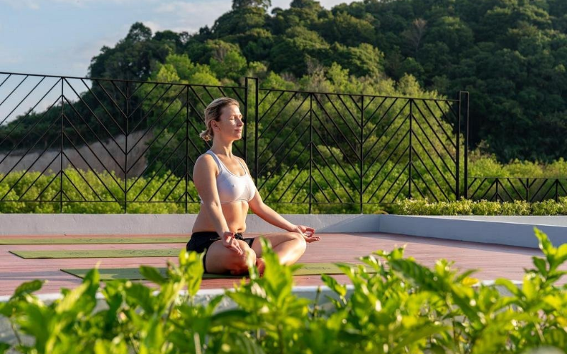 Resort cercado por jardins oferece paz e tranquilidade