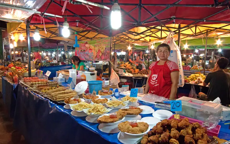Prove comida tailandesa intensa na Bangla