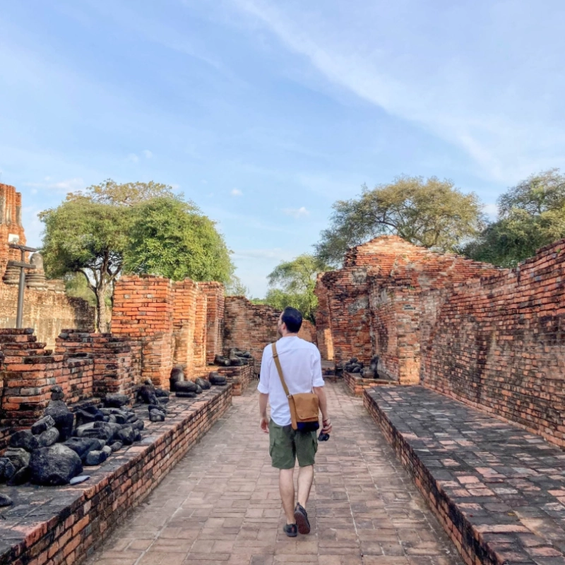 Caminhar pelo complexo revela sua história