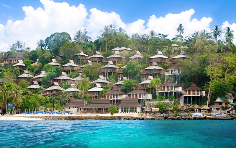 Koh Phi Phi oferece férias relaxantes com resorts de alto nível