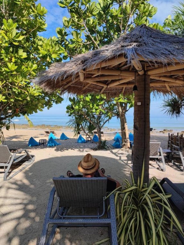 Perto da praia, ideal para tardes relaxantes à beira-mar.