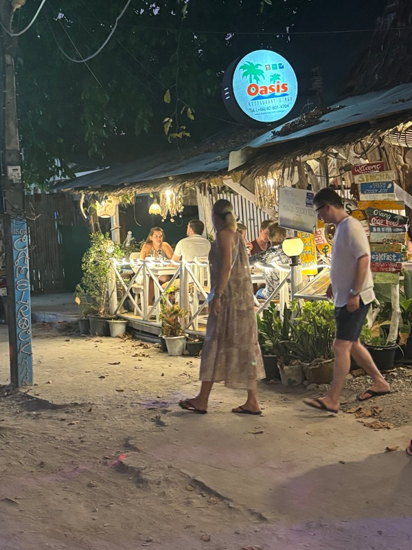 Restaurante à beira-mar facilita refeições e lazer
