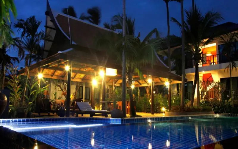 Cocoville Phuket Resort oferece bangalôs tranquilos em Chalong