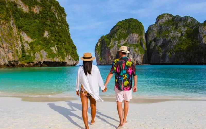 Caminhe pela ilha seguindo toda a linha costeira