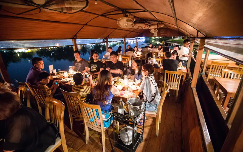 Desfrute do Rio Ping e cafés com paisagens locais