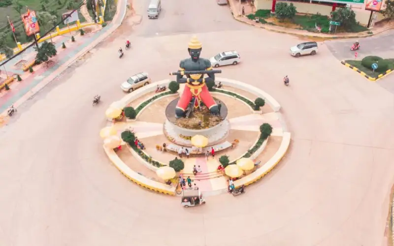 Battambang une charme colonial arte e trem bambu