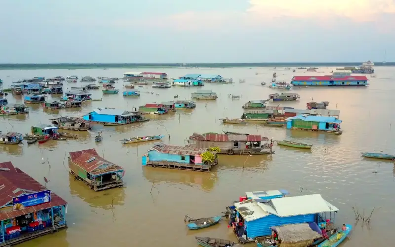 Visite Chong Khneas, vila flutuante acessível no Tonle Sap