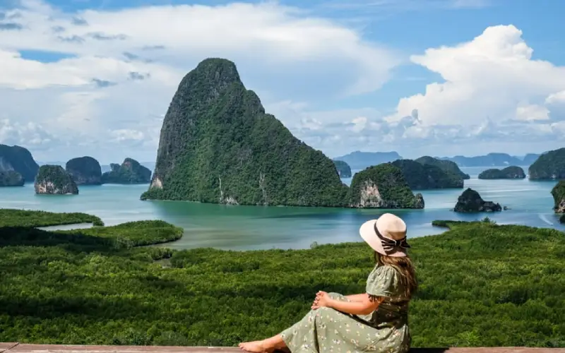 James Bond Island tem falésias de calcário