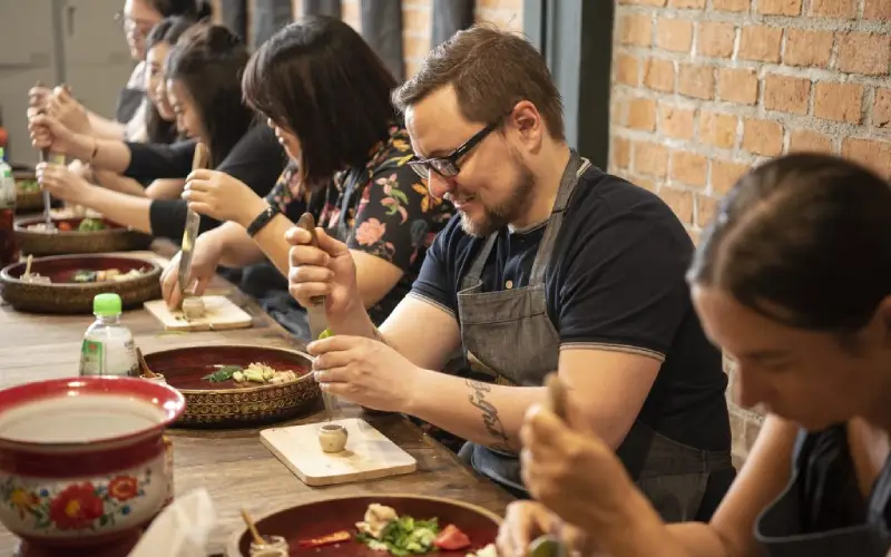 Aprenda pratos tailandeses autênticos em aula de culinária