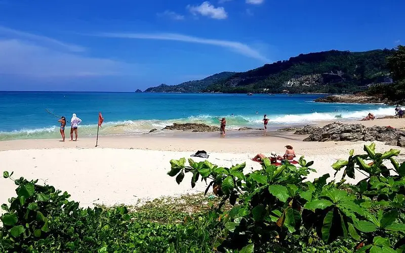 Por do sol e mergulho em Patong fecham viagem