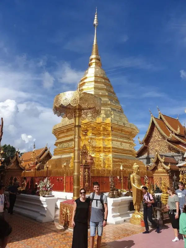 Explore Wat Doi Suthep e admire a vista da cidade