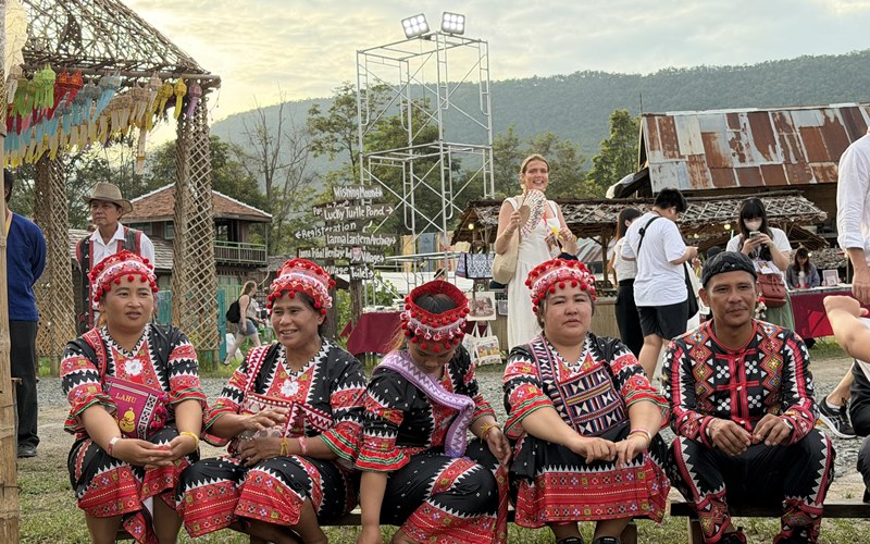yipeng festival-market