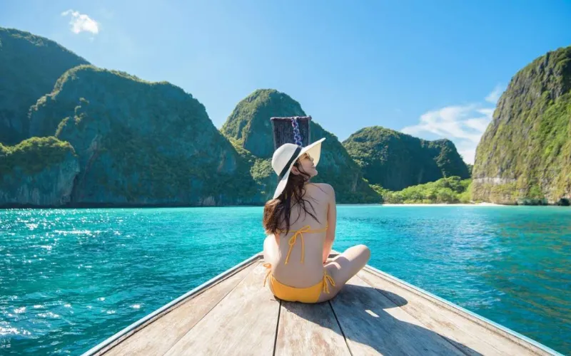 Koh Samui: Uma ilha tropical famosa por suas belas praias e resorts de luxo