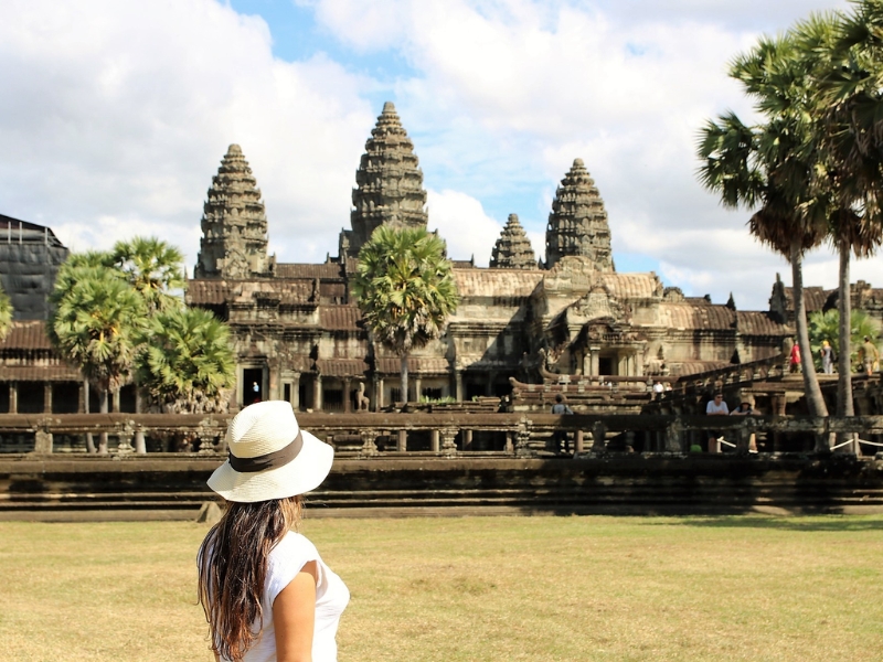 Angkor Wat impressiona pela grandiosidade, simetria perfeita e profundo significado espiritual