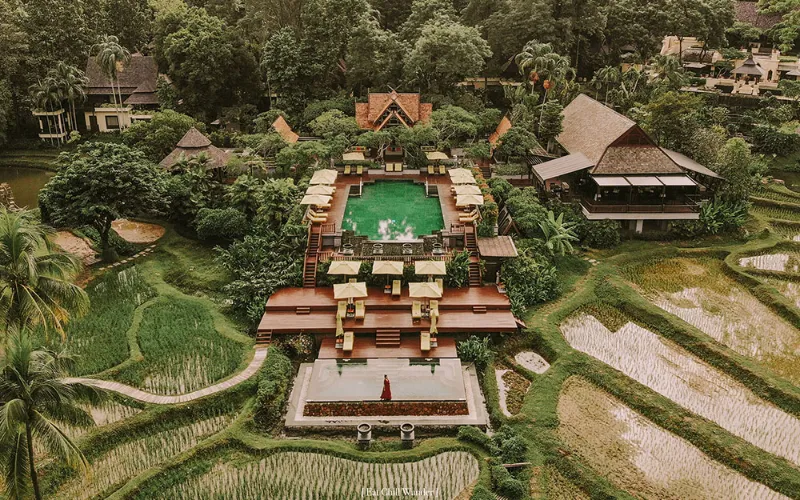 Four Seasons Resort Chiang Mai, um refúgio de luxo cercado por arrozais e jardins tropicais no norte da Tailândia