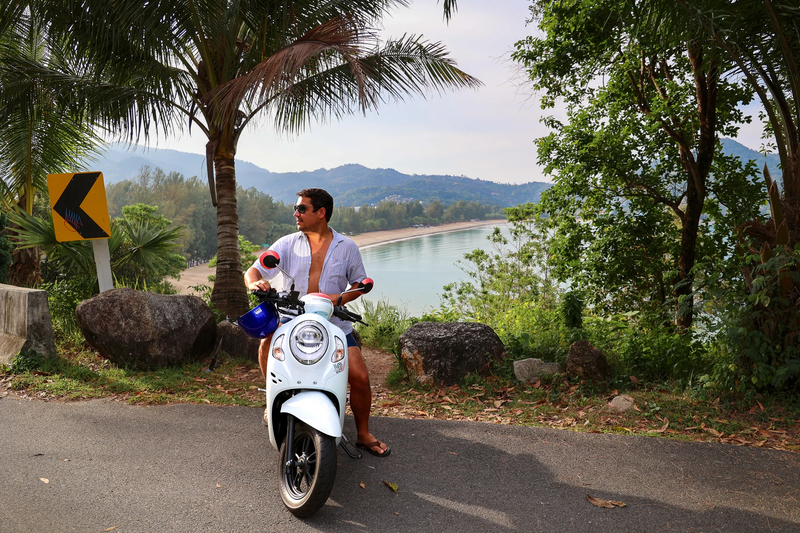 Lembre-se de contratar um seguro se planeja alugar scooters/motocicletas na Tailândia (crédito: Nothing Familiar)