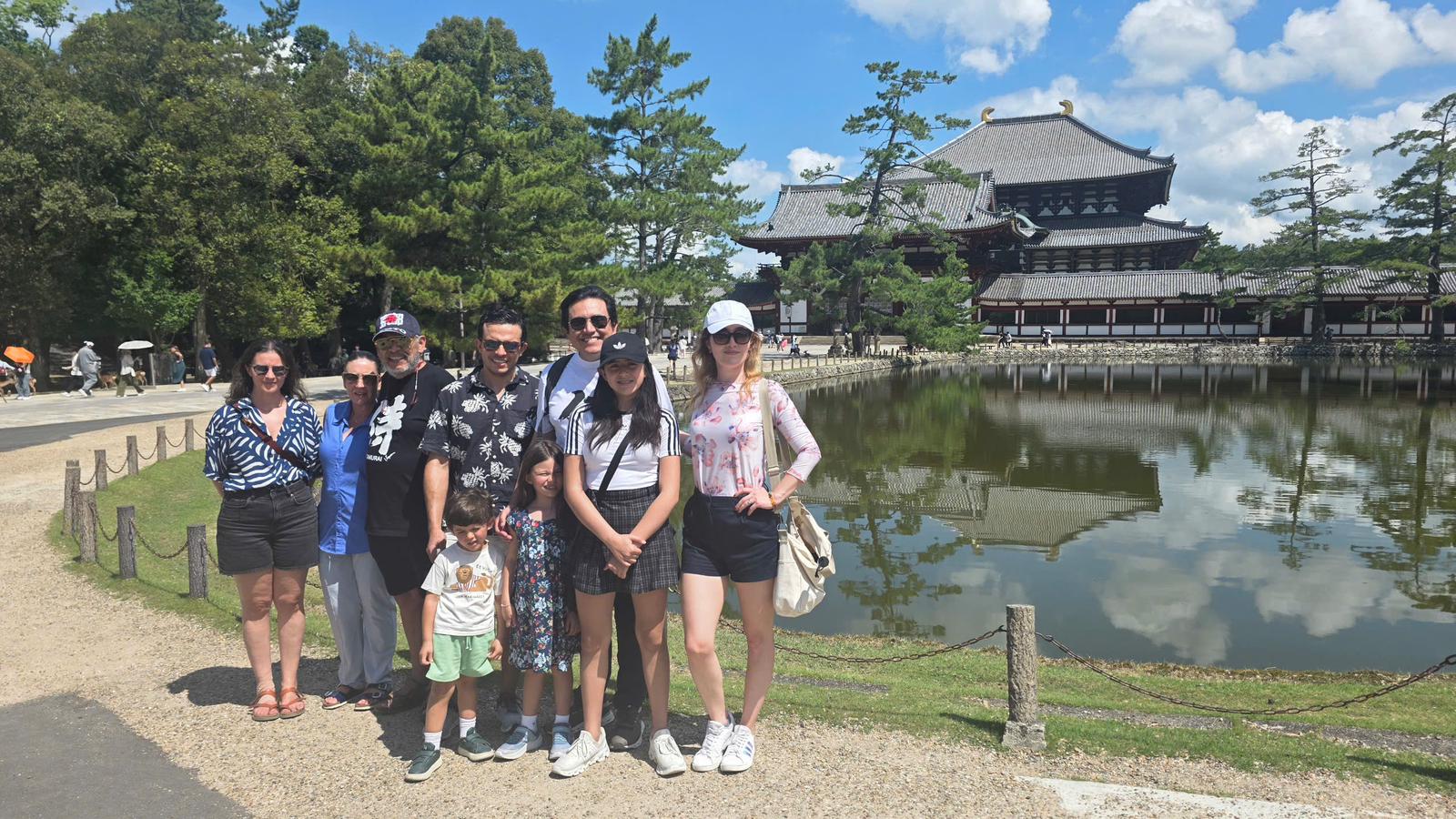 Clientes Mundo in Japan