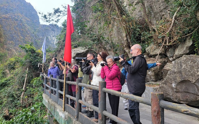 Grupo Espacio Fotográfico in Vietnam
