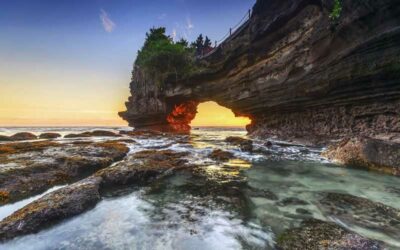 Excursión al templo de Tanah Lot & Pura Taman Ayun en Bali con guía en español