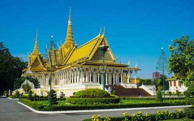 Excursão de um dia na capital Phnom Penh com guia falante de espanhol