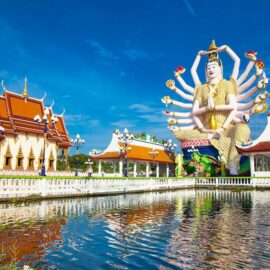 Wat Plai Laem temple