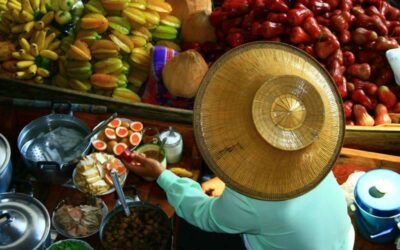 Excursão de um dia no mercado flutuante de Damnoen Saduak com guia falante de espanhol