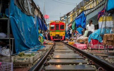 Mercado de Damnoen Saduak, mercado do trem Maeklong & templos de Ayutthaya em português