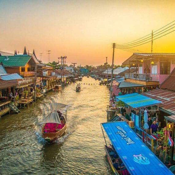 amphawa floating market