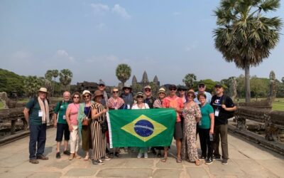 Viagem ao Vietnã, Camboja e Laos do grupo de 17 médicos paranaenses