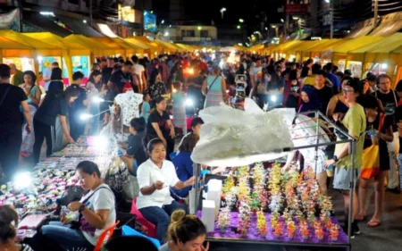 O que fazer em Krabi à noite: descubra a vibrante vida noturna com estilo Tailandês